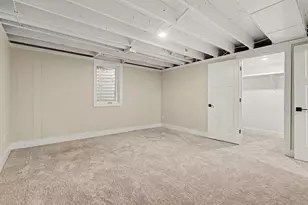 8134 Birchwood Ave, Jenison, MI 49428 - Photo 28