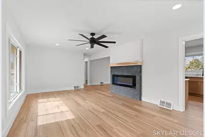 1924 Maryland Boulevard, Norton Shores, MI 49441 - Photo 6