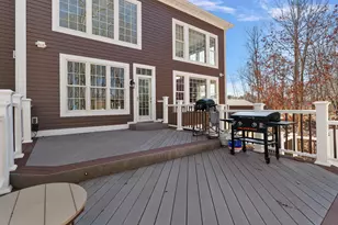 5052 S Dickinson Ct, Saint Joseph, MI 49085 - Photo 16