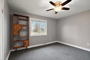 7458 Coconut Dr, Jenison, MI 49428 - Photo 24