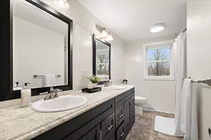 7458 Coconut Dr, Jenison, MI 49428 - Photo 18