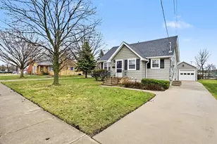 318 Kingsley Ave, Saint Joseph, MI 49085 - Photo 4