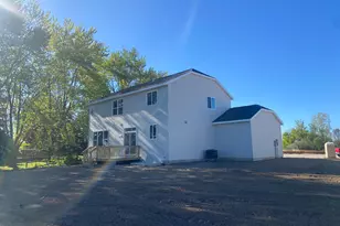 7383 Black Brook Dr, Zeeland, MI 49464 - Photo 6
