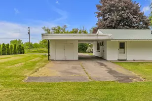 7038 Whitmore Lake Rd, Whitmore Lake, MI 48189 - Photo 24