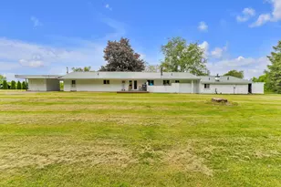 7038 Whitmore Lake Rd, Whitmore Lake, MI 48189 - Photo 46