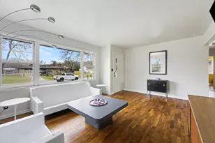 896 Bailey Park Dr NE, Grand Rapids, MI 49525 - Photo 4