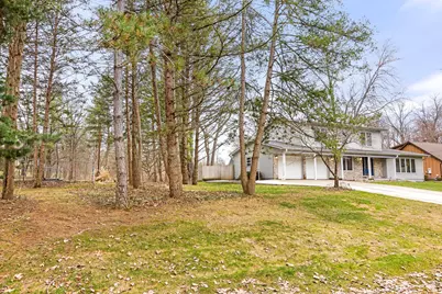 125 Buckley Lane, Battle Creek, MI 49015 - Photo 2