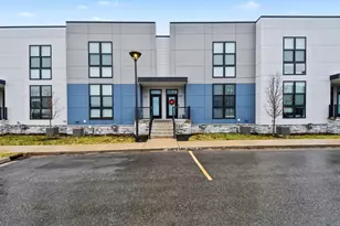 6029 Port View Dr SE, Grand Rapids, MI 49512 - Photo 2