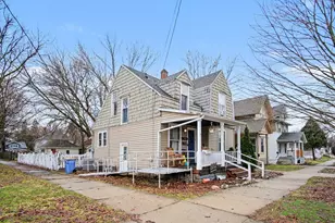 558 Carrier St NE, Grand Rapids, MI 49505 - Photo 16