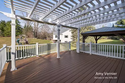 2755 Arbor Chase Drive NE, Grand Rapids, MI 49525 - Photo 6