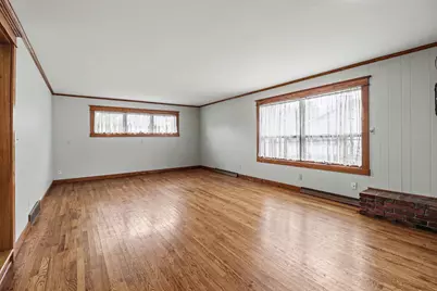 802 N Emily Street, Ludington, MI 49431 - Photo 8
