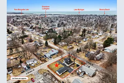 802 N Emily Street, Ludington, MI 49431 - Photo 2