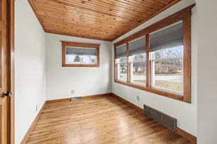 802 N Emily St, Ludington, MI 49431 - Photo 22