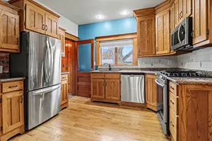 802 N Emily St, Ludington, MI 49431 - Photo 18