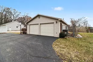 802 N Emily St, Ludington, MI 49431 - Photo 6