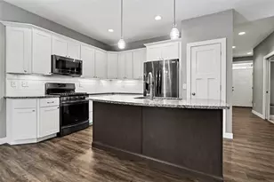 9222 Hatton Cir, Richland, MI 49083 - Photo 8