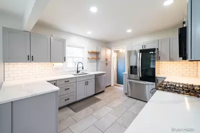 2836 Fuller Avenue NE, Grand Rapids, MI 49505 - Photo 8