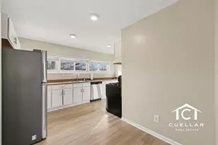 22521 E Schafer St, Clinton Twp, MI 48035 - Photo 20