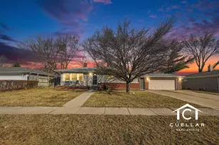 22521 E Schafer St, Clinton Twp, MI 48035 - Photo 4