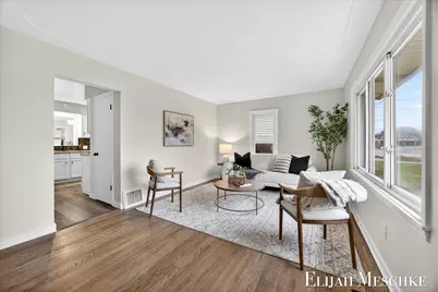 27 Maplelawn Street SW, Grand Rapids, MI 49548 - Photo 10