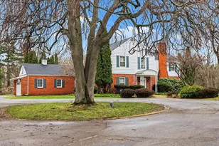 53 W Minges Rd, Battle Creek, MI 49015 - Photo 1