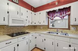 7728 Hollyhock Ave, Jenison, MI 49428 - Photo 14