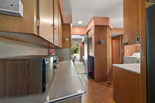 375 Woodlawn Ave, Grand Haven, MI 49417 - Photo 12