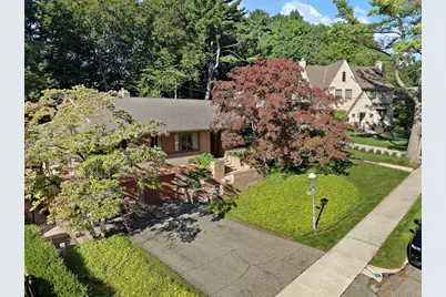 375 Woodlawn Avenue, Grand Haven, MI 49417 - Photo 4