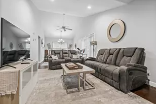 177 Wheaton Ave, Battle Creek, MI 49015 - Photo 2