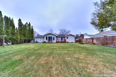 2250 Columbus Avenue, Norton Shores, MI 49441 - Photo 22