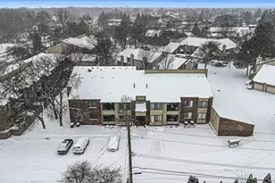 7408 Vassar Dr S, West Bloomfield, MI 48322 - Photo 30