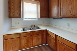 785 N Maple Rd, Ann Arbor, MI 48103 - Photo 6