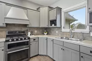 8886 Stonepoint Ct, Jenison, MI 49428 - Photo 12