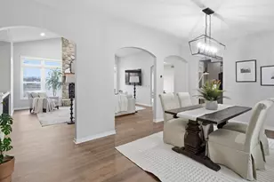 8886 Stonepoint Ct, Jenison, MI 49428 - Photo 8