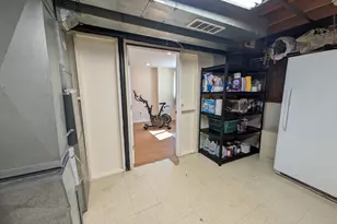 18298 Alvaro Ave, Brownstown, MI 48193 - Photo 34