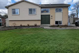 18298 Alvaro Ave, Brownstown, MI 48193 - Photo 2