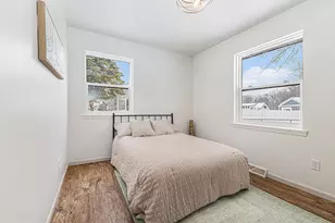 876 Beauford St SE, Grand Rapids, MI 49508 - Photo 14