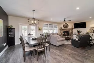 10201 Opal Ridge Dr, Onekama, MI 49675 - Photo 18