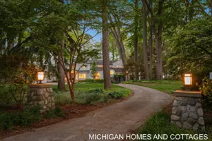 714 N Shore Dr, Holland, MI 49424 - Photo 2