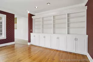 714 N Shore Dr, Holland, MI 49424 - Photo 24