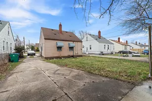 20947 Beechwood Ave, Eastpointe, MI 48021 - Photo 20