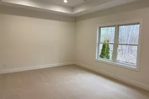 725 Violet Wy, Saint Joseph, MI 49085 - Photo 12