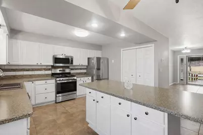 265 Indian Trail, Munith, MI 49259 - Photo 4