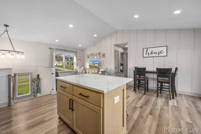 429 Plum Street, Wayland, MI 49348 - Photo 12