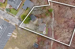 723 Arbor Ct, South Haven, MI 49090 - Photo 6