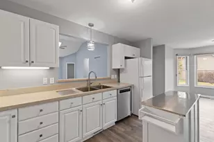 500 Richlyn Dr, Adrian, MI 49221 - Photo 8