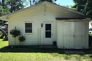 67404 Victory Shore Dr, Dowagiac, MI 49047 - Photo 12