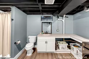 1508 Wisconsin St, Grand Haven, MI 49417 - Photo 32