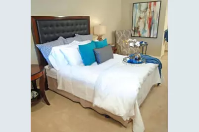 555 S Old Woodward Avenue #1306, Birmingham, MI 48009 - Photo 8