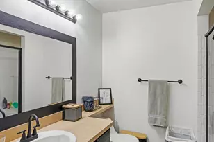 4404 Willow View Ct, Howell, MI 48843 - Photo 16